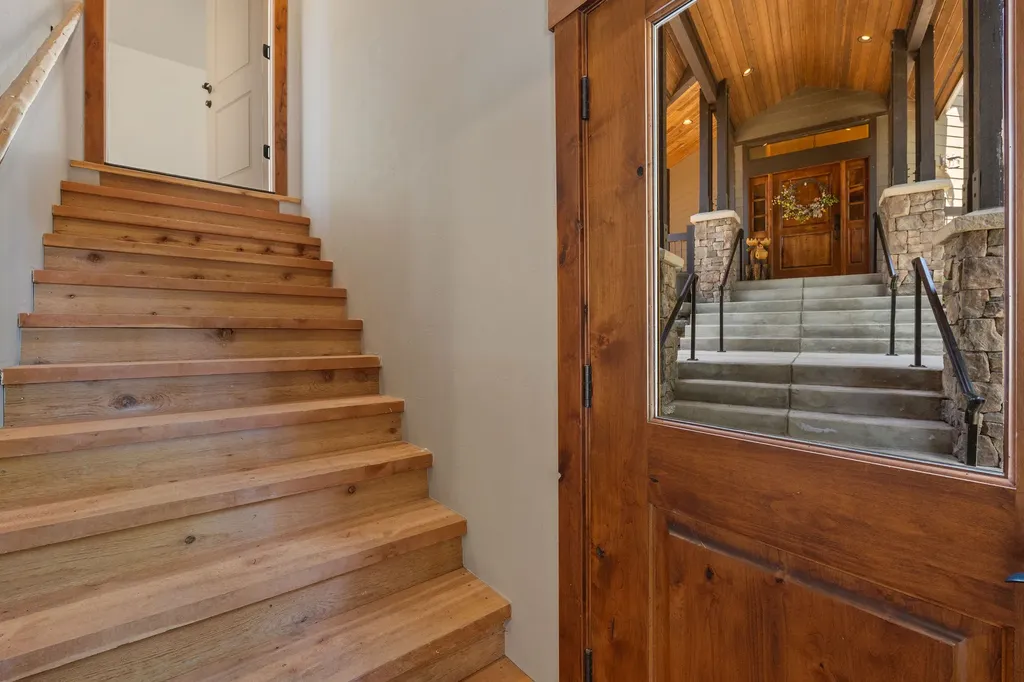 129 Bjork Drive Bigfork MT 59911