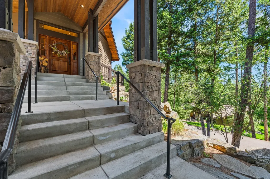 129 Bjork Drive Bigfork MT 59911