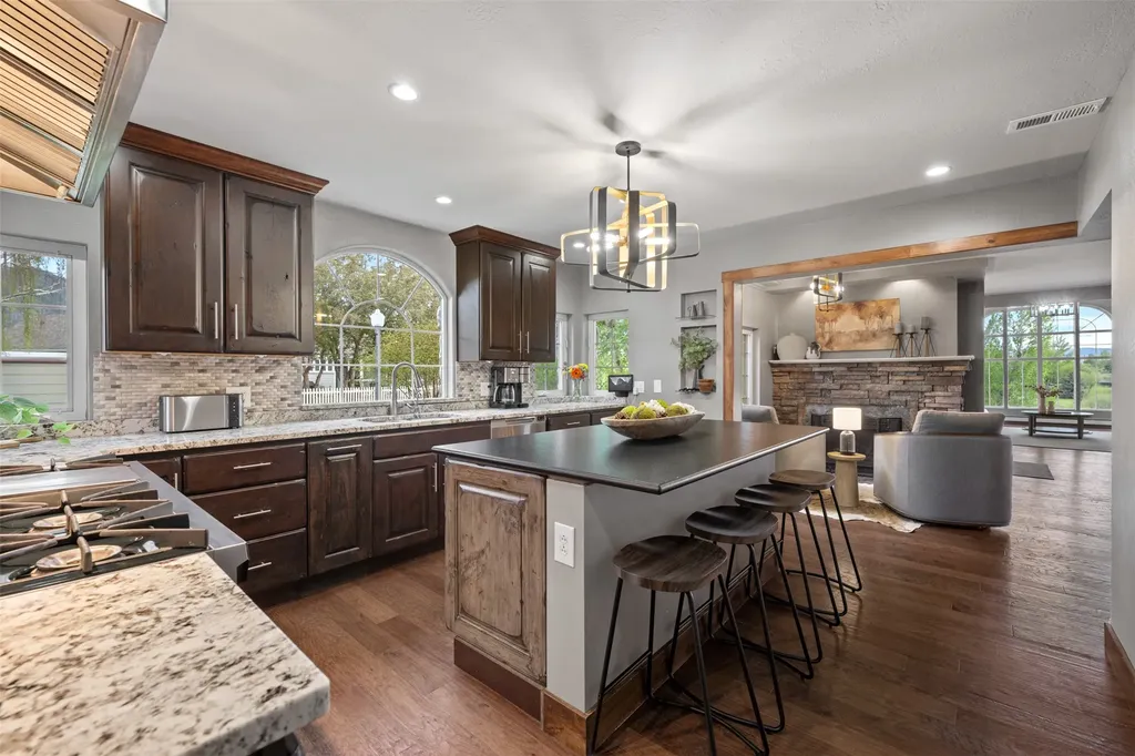 40 N. Lake Drive Butte MT 59701