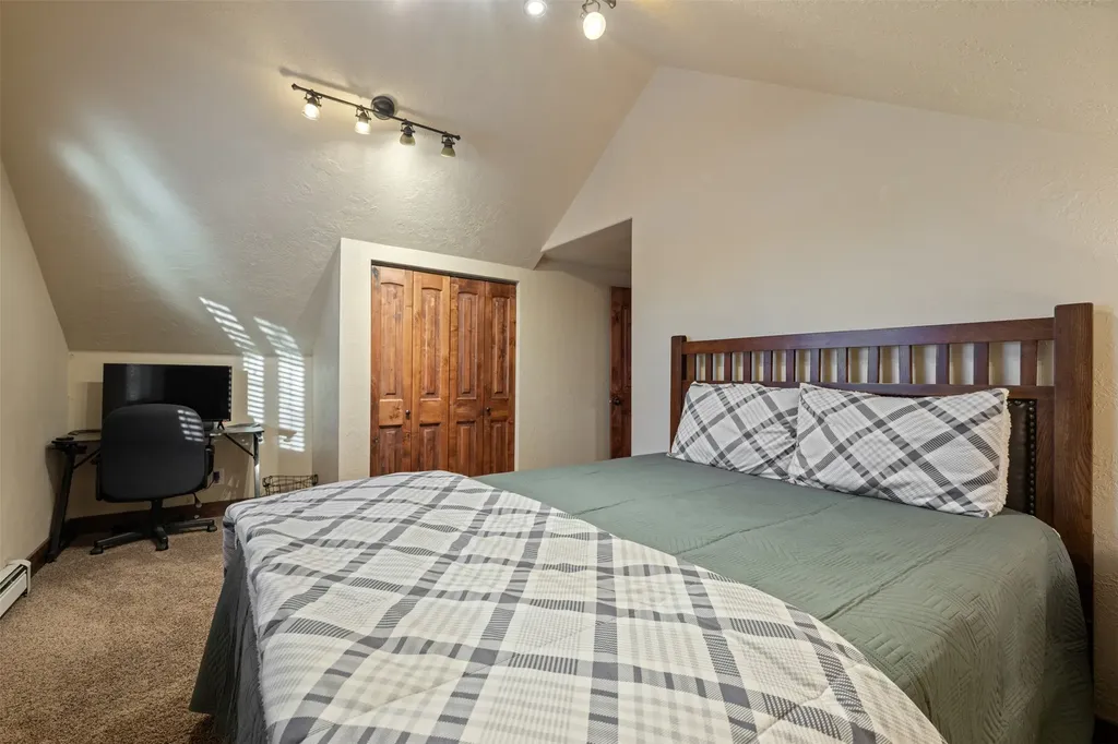 40 N. Lake Drive Butte MT 59701