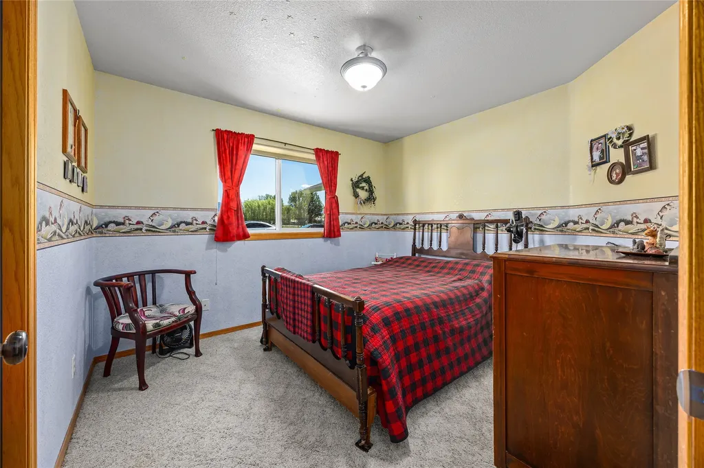 4704 Linhart Lane Stevensville MT 59870