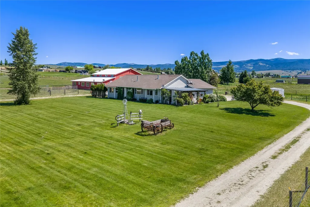 4704 Linhart Lane Stevensville MT 59870