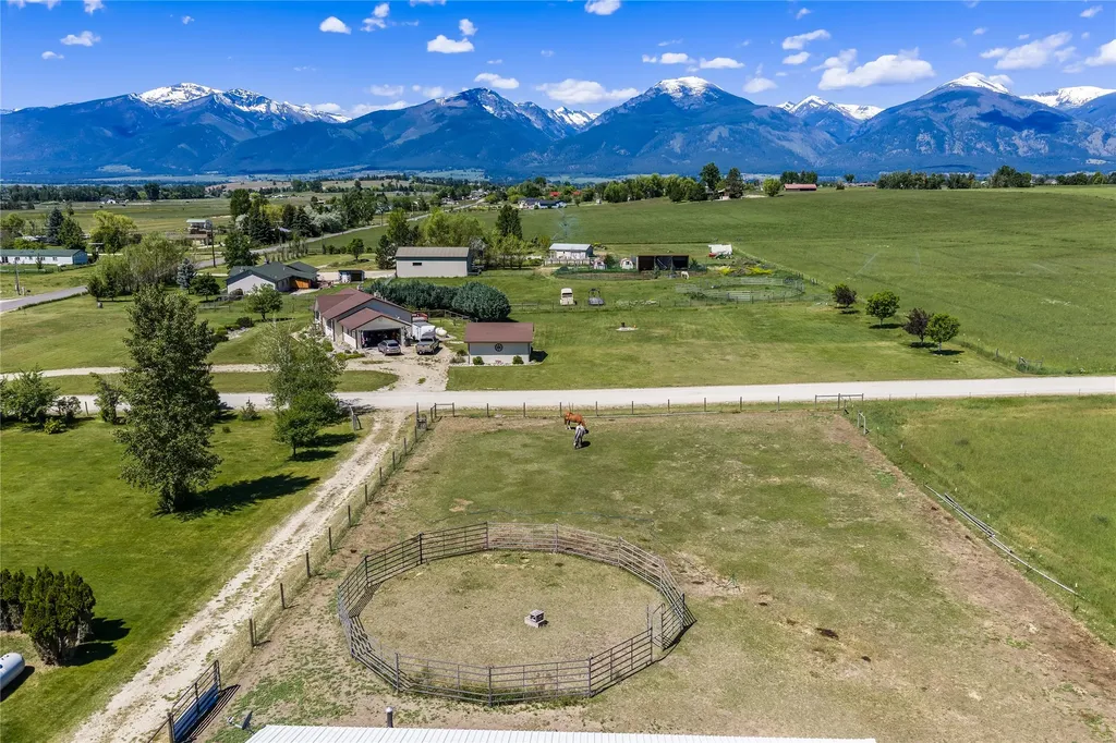 4704 Linhart Lane Stevensville MT 59870