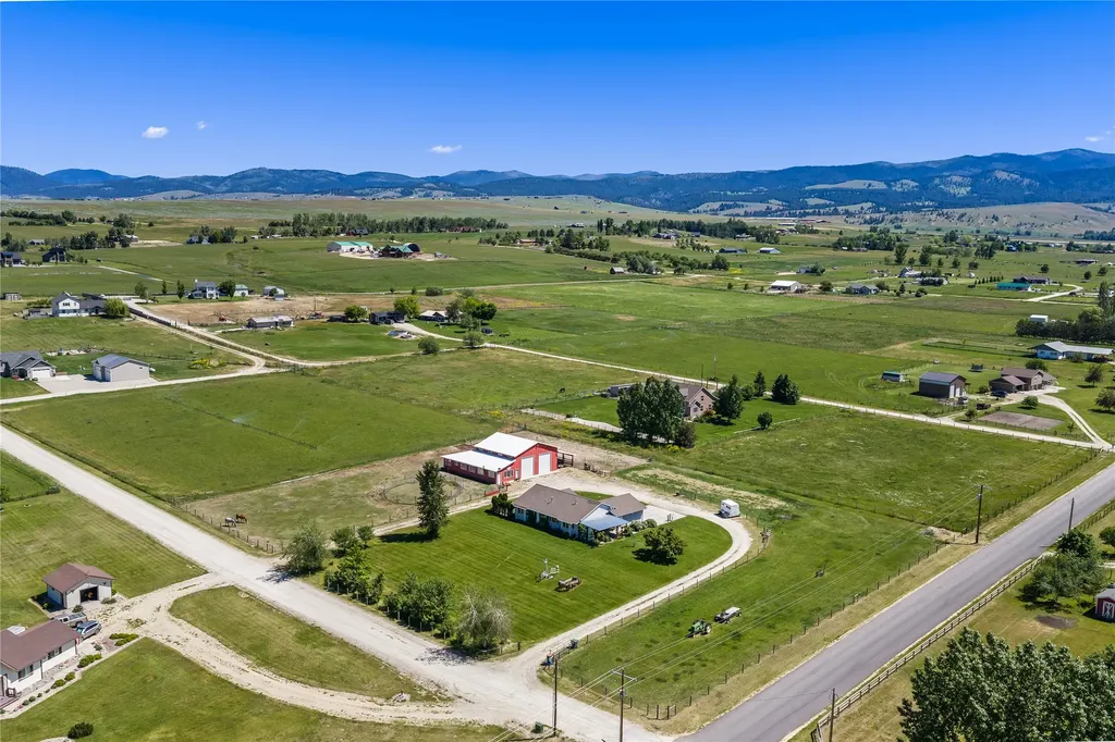 4704 Linhart Lane Stevensville MT 59870