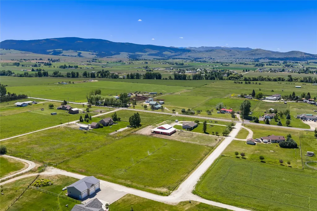 4704 Linhart Lane Stevensville MT 59870