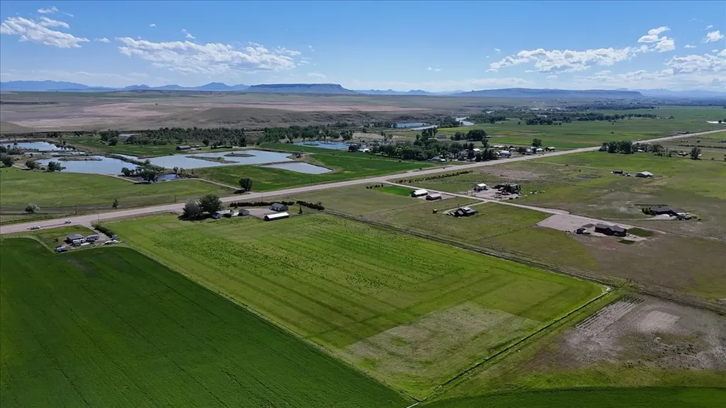 475 Us Highway 89 Vaughn MT 59487
