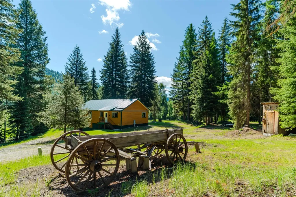 185 Bayhorse Road Libby MT 59923