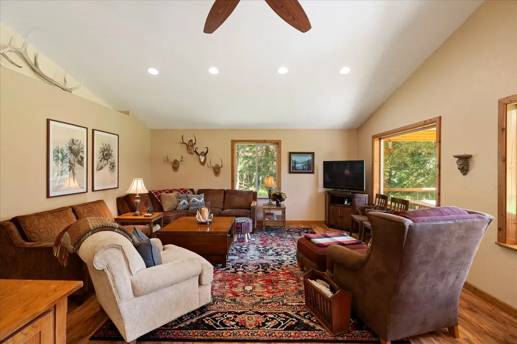 185 Bayhorse Road Libby MT 59923