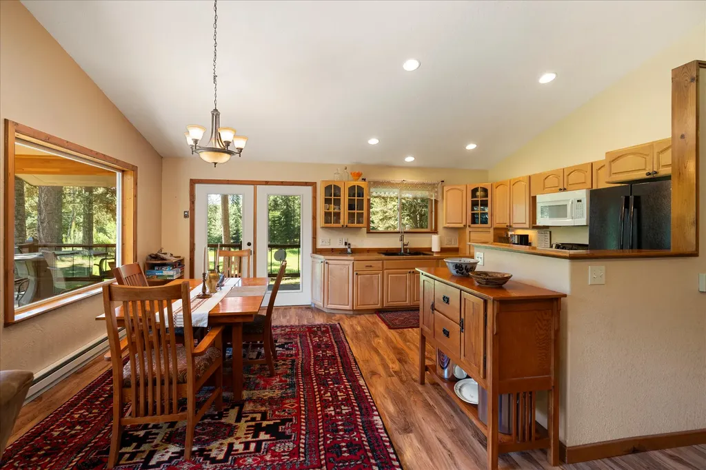 185 Bayhorse Road Libby MT 59923