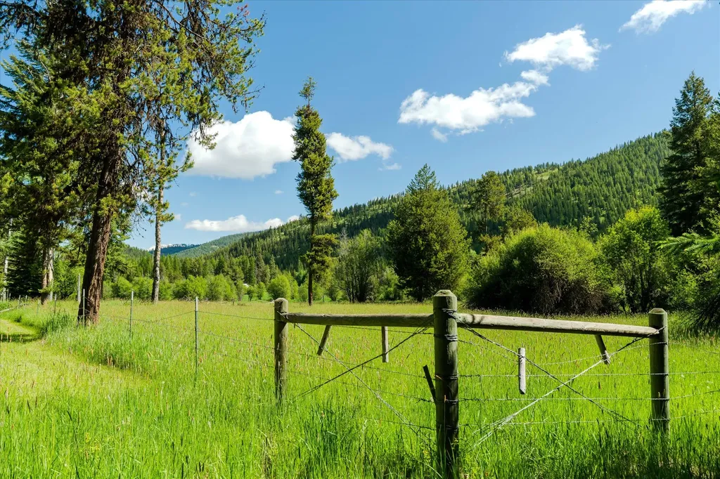 185 Bayhorse Road Libby MT 59923