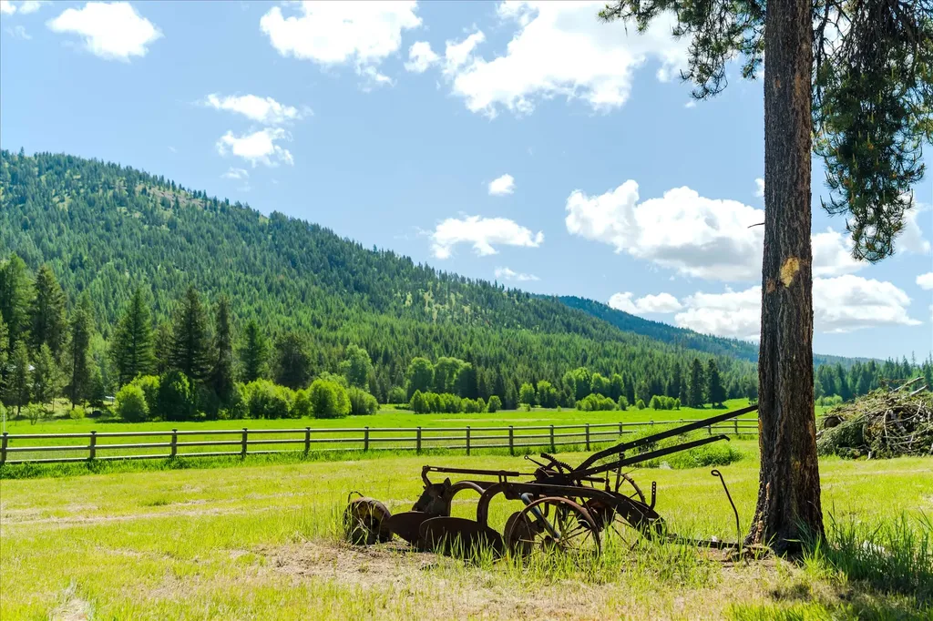185 Bayhorse Road Libby MT 59923