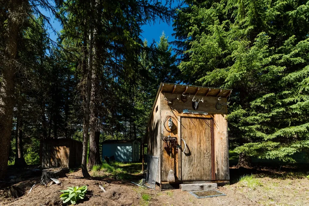185 Bayhorse Road Libby MT 59923