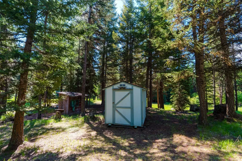 185 Bayhorse Road Libby MT 59923