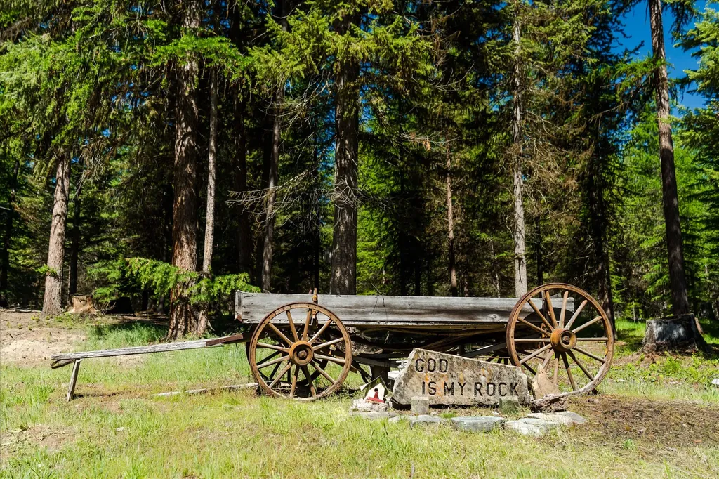 185 Bayhorse Road Libby MT 59923