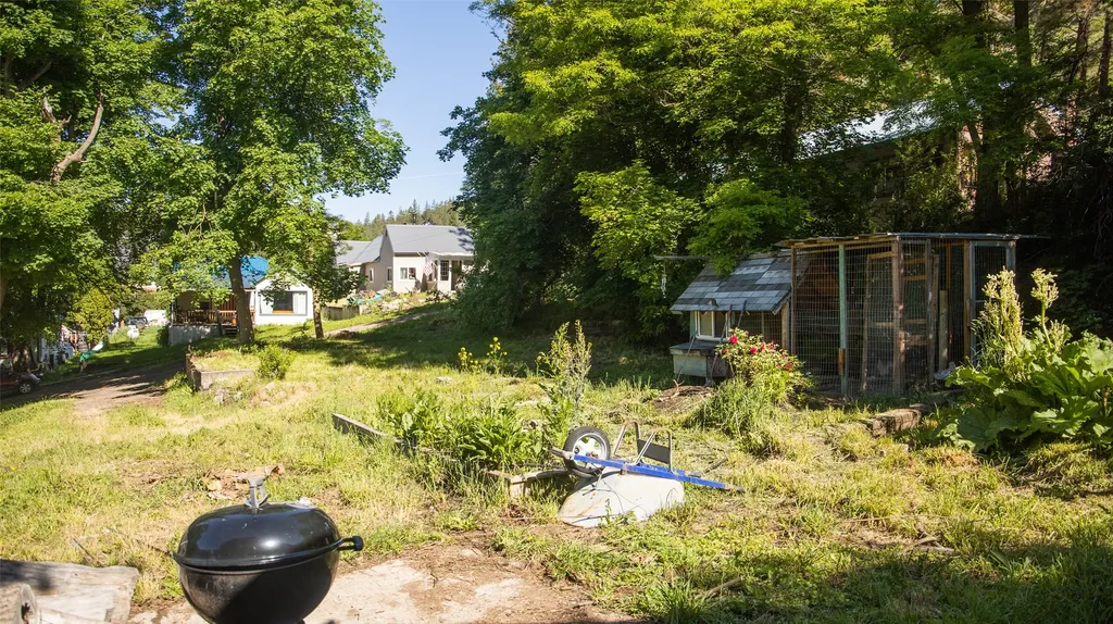 103 5th Street Alberton MT 59820