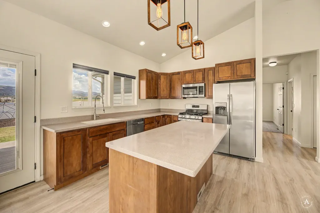 1322 Cambray Loop Helena MT 59602