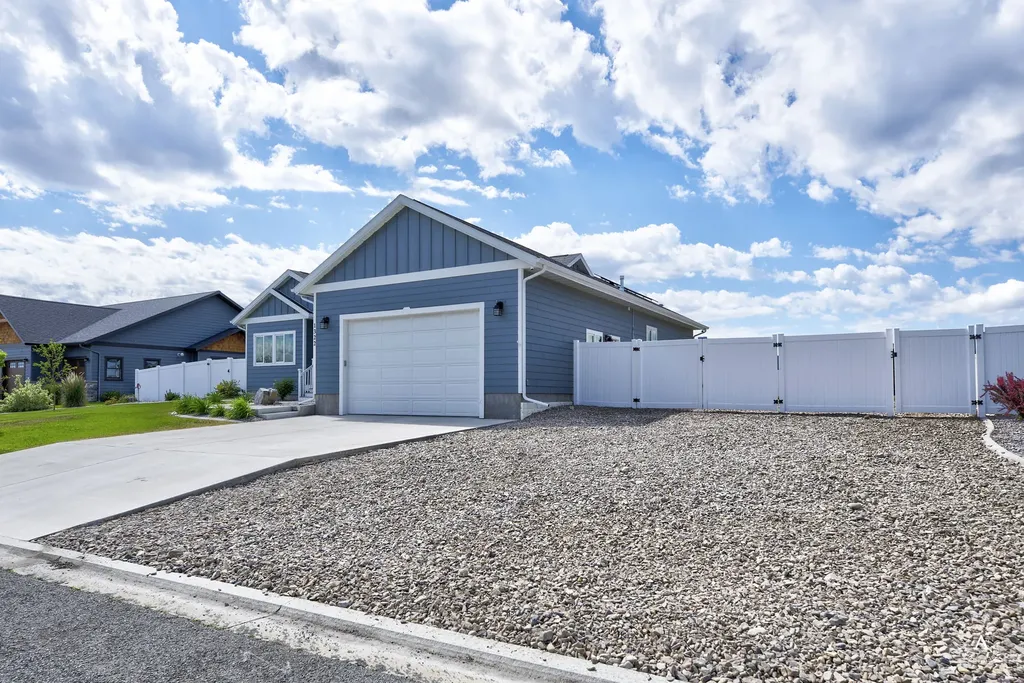 1322 Cambray Loop Helena MT 59602