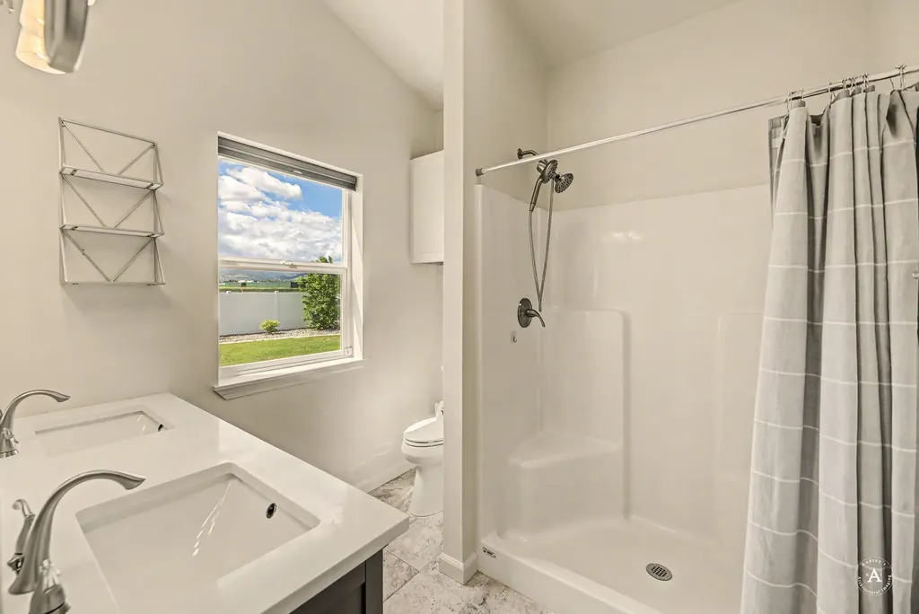 1322 Cambray Loop Helena MT 59602