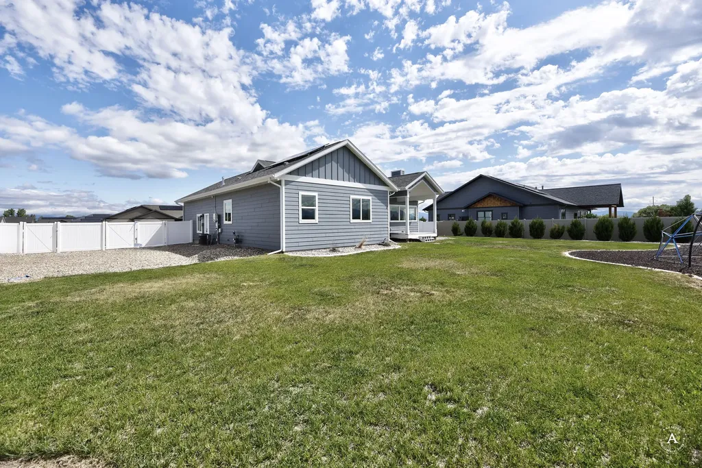 1322 Cambray Loop Helena MT 59602