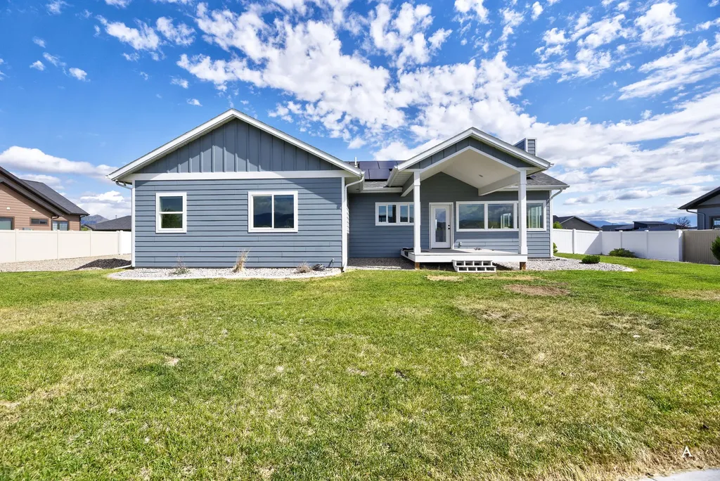 1322 Cambray Loop Helena MT 59602