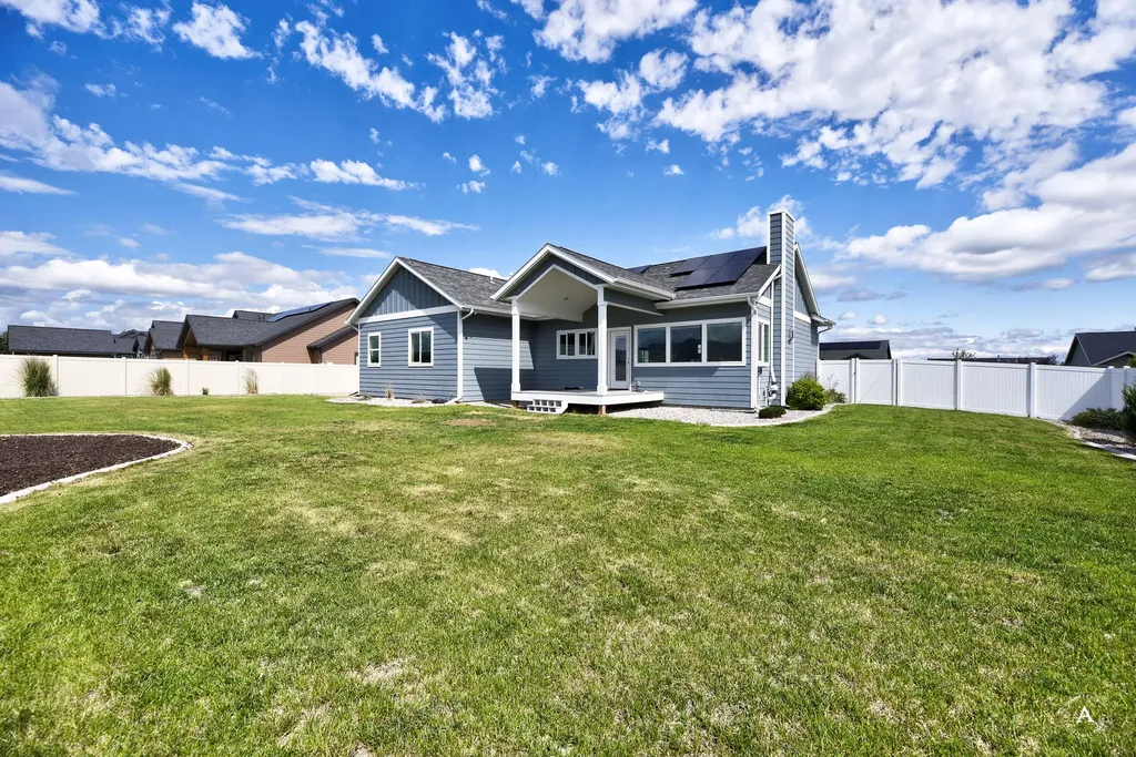 1322 Cambray Loop Helena MT 59602