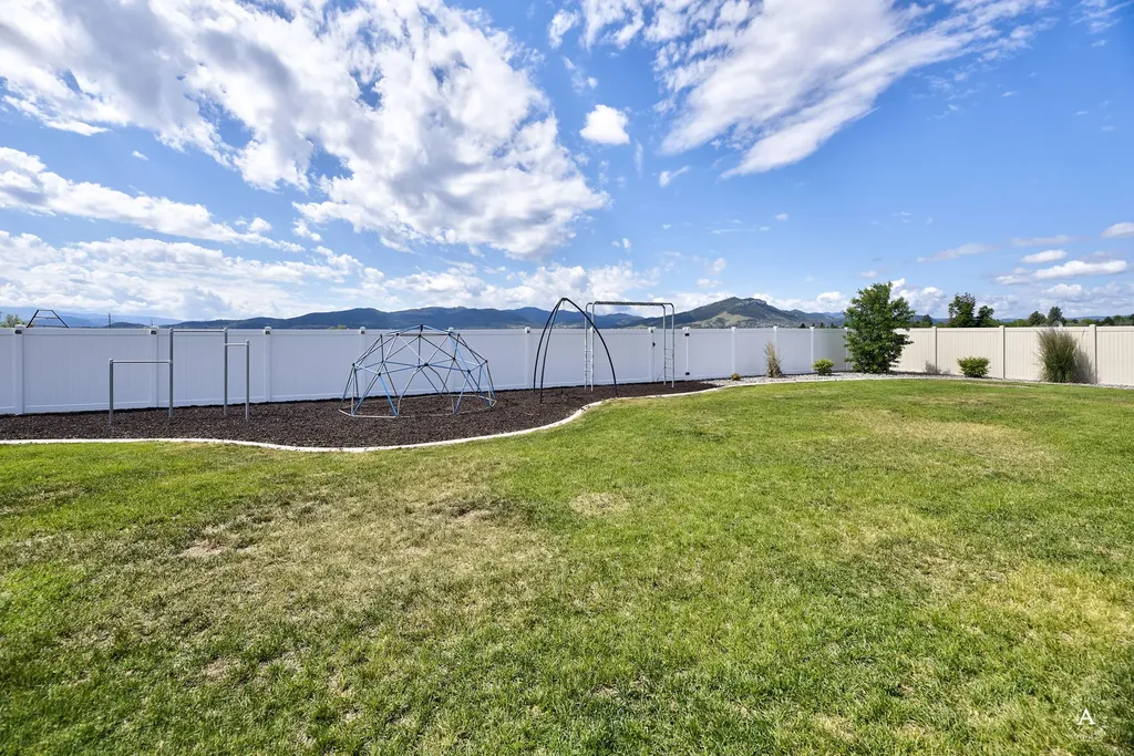 1322 Cambray Loop Helena MT 59602