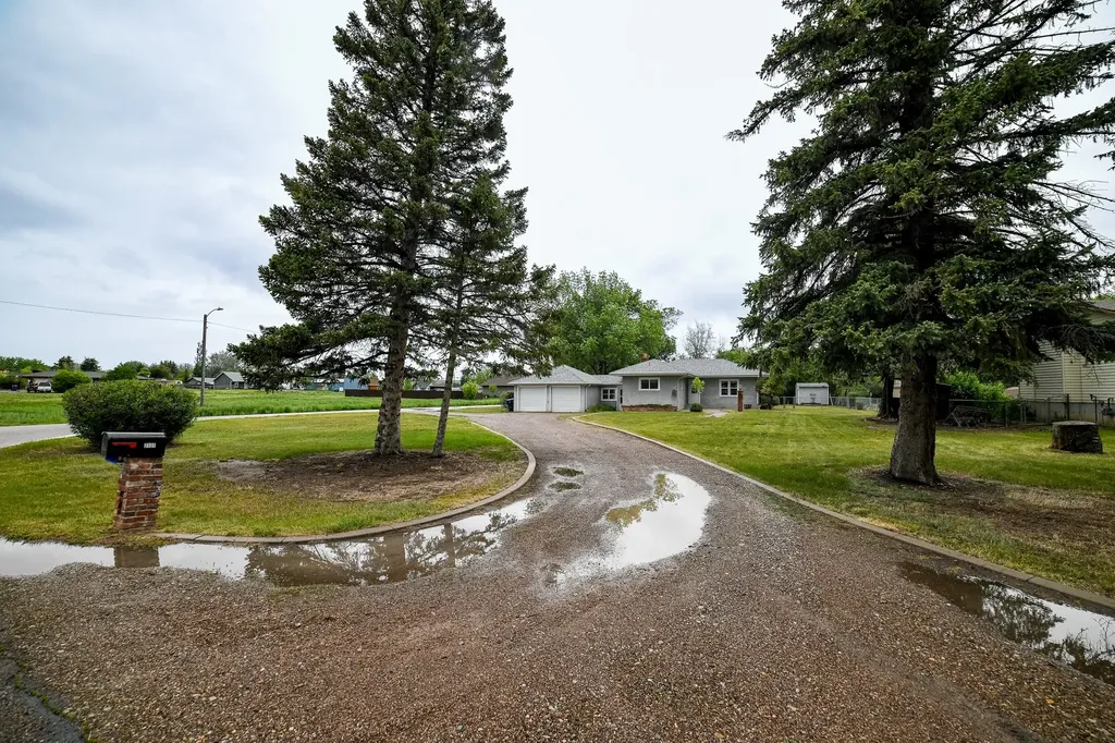 2127 1st Avenue SW Great Falls MT 59404