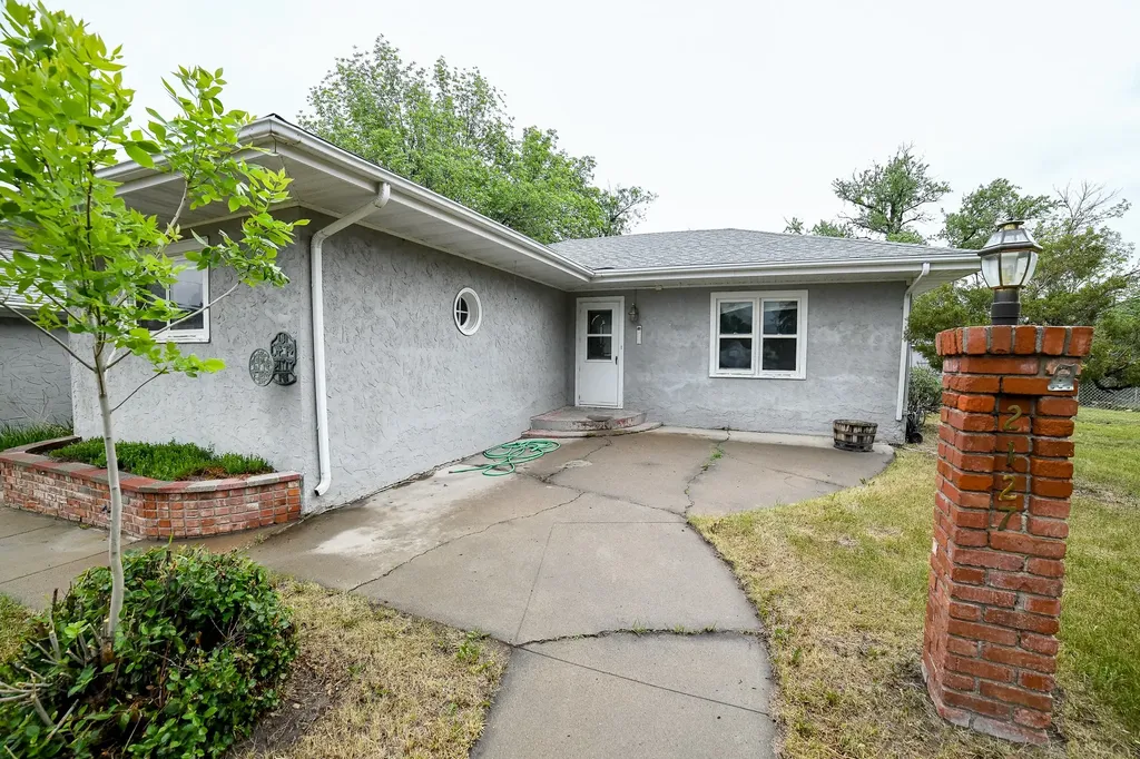 2127 1st Avenue SW Great Falls MT 59404