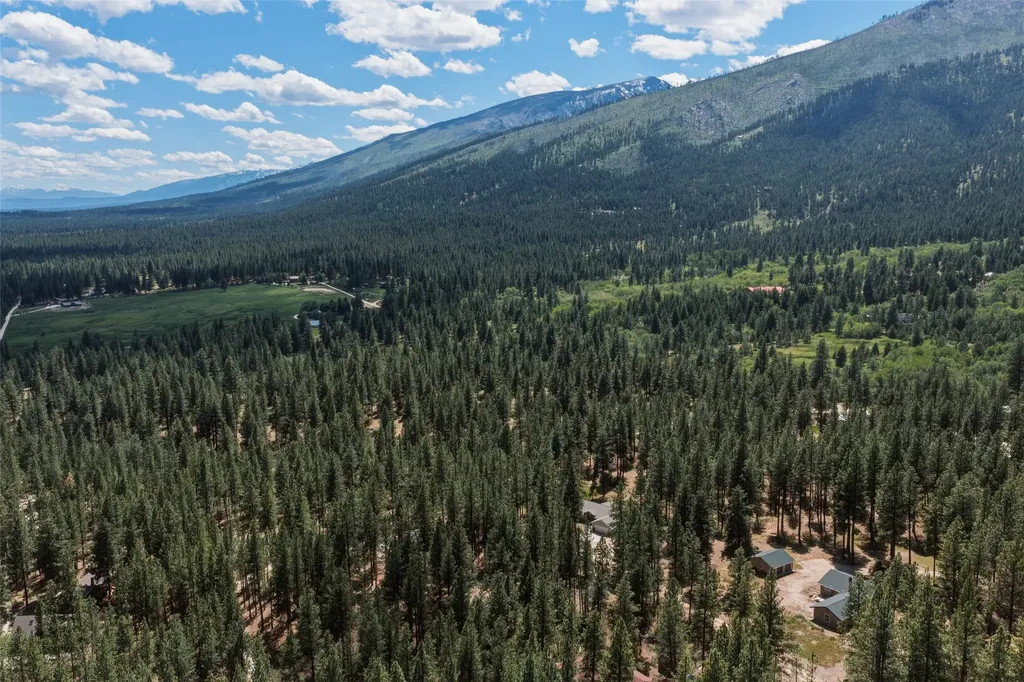281 Wyant Lane Hamilton MT 59840