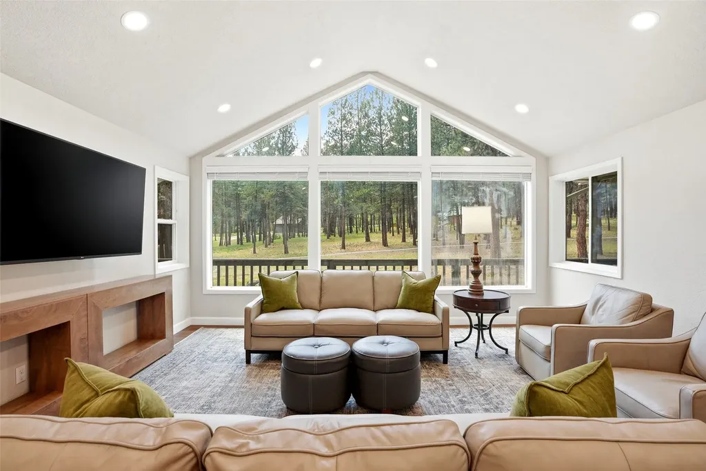 281 Wyant Lane Hamilton MT 59840