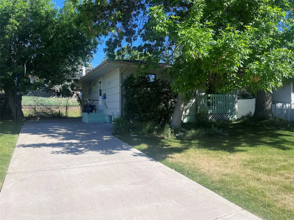 812 49th Street S Great Falls MT 59405