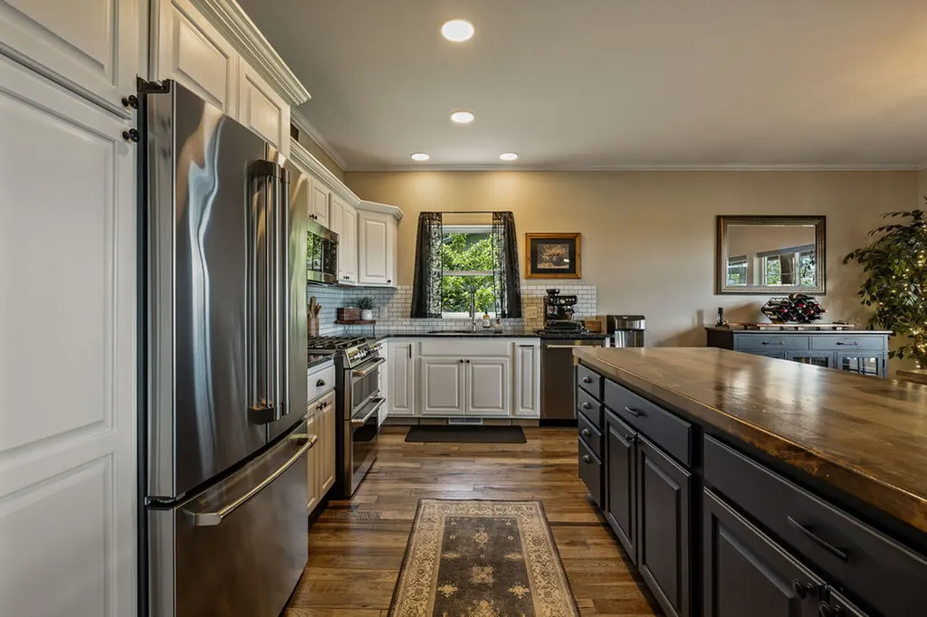 165 Sylvan Drive Bigfork MT 59911