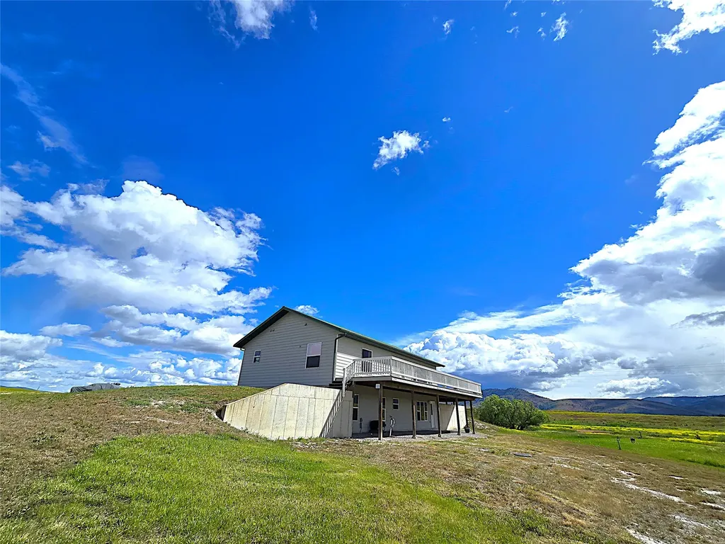 33 Garcon Gulch Road Hot Springs MT 59845