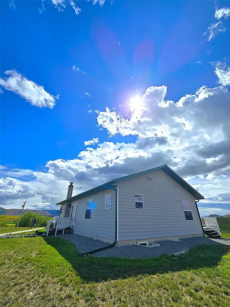33 Garcon Gulch Road Hot Springs MT 59845