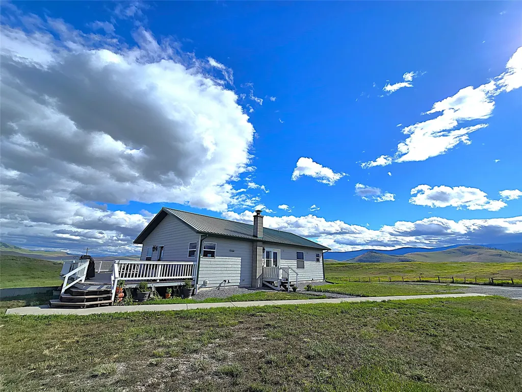 33 Garcon Gulch Road Hot Springs MT 59845