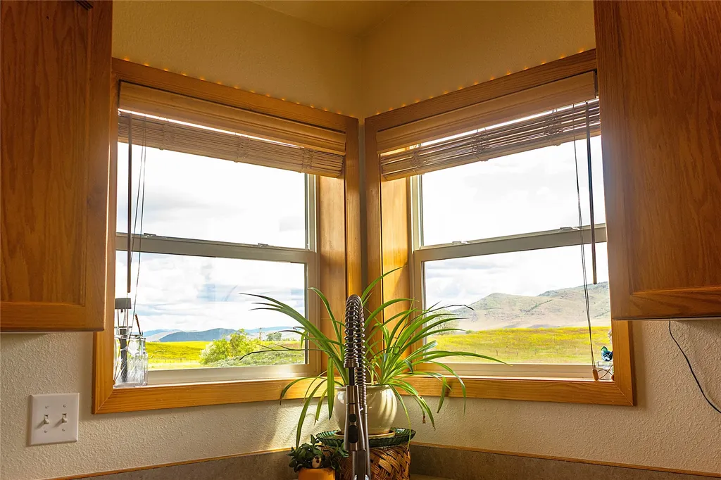 33 Garcon Gulch Road Hot Springs MT 59845