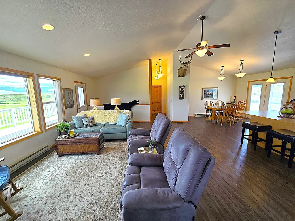 33 Garcon Gulch Road Hot Springs MT 59845