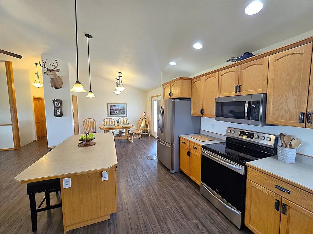 33 Garcon Gulch Road Hot Springs MT 59845