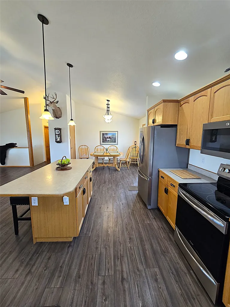 33 Garcon Gulch Road Hot Springs MT 59845