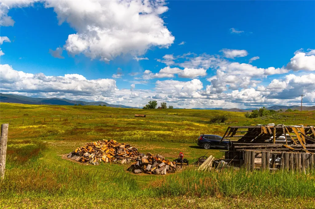 33 Garcon Gulch Road Hot Springs MT 59845