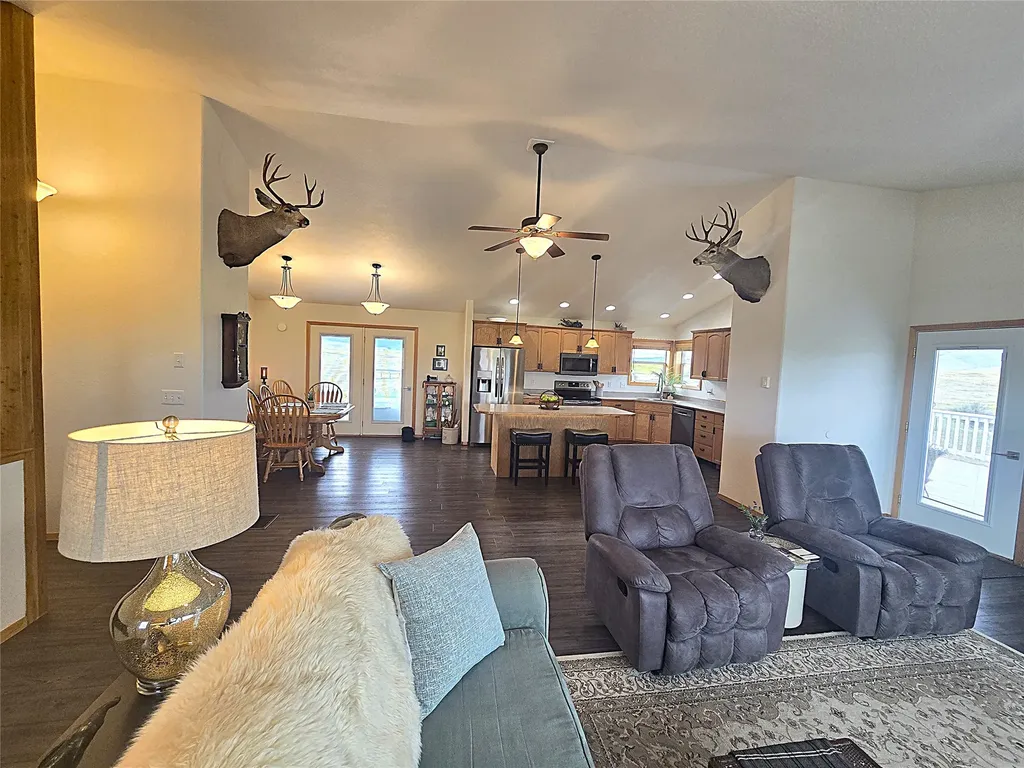33 Garcon Gulch Road Hot Springs MT 59845