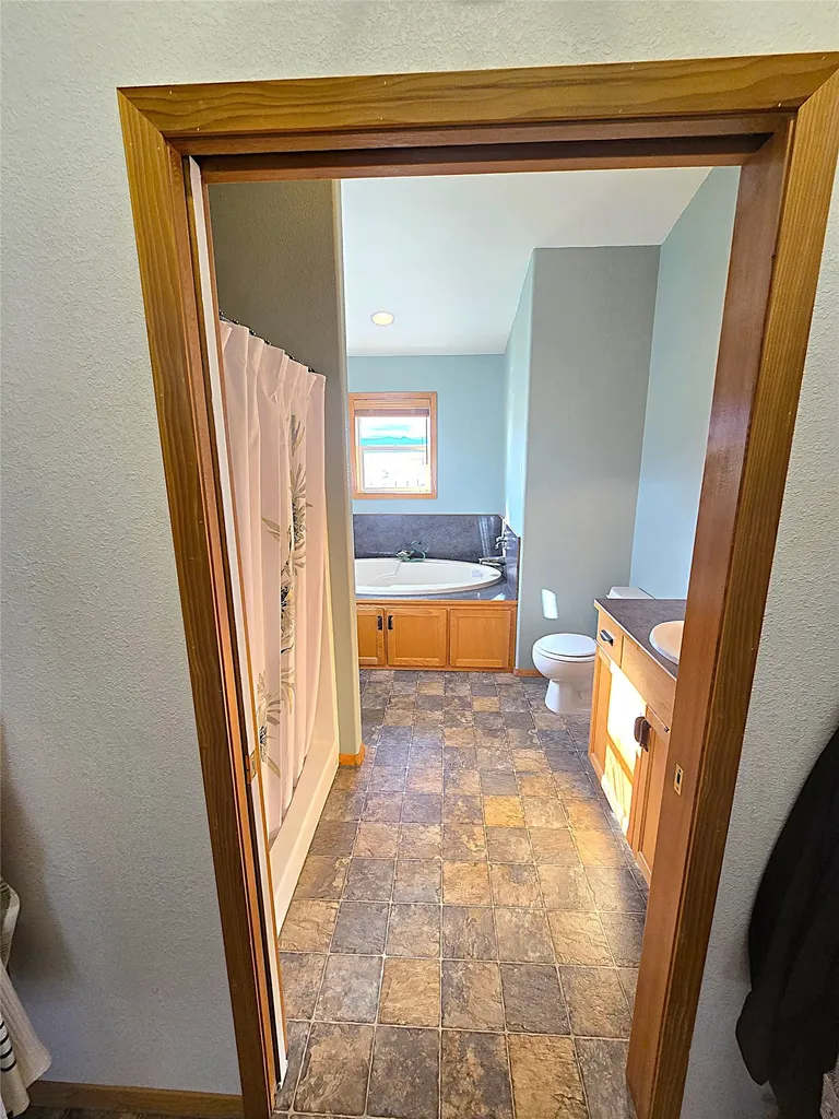 33 Garcon Gulch Road Hot Springs MT 59845