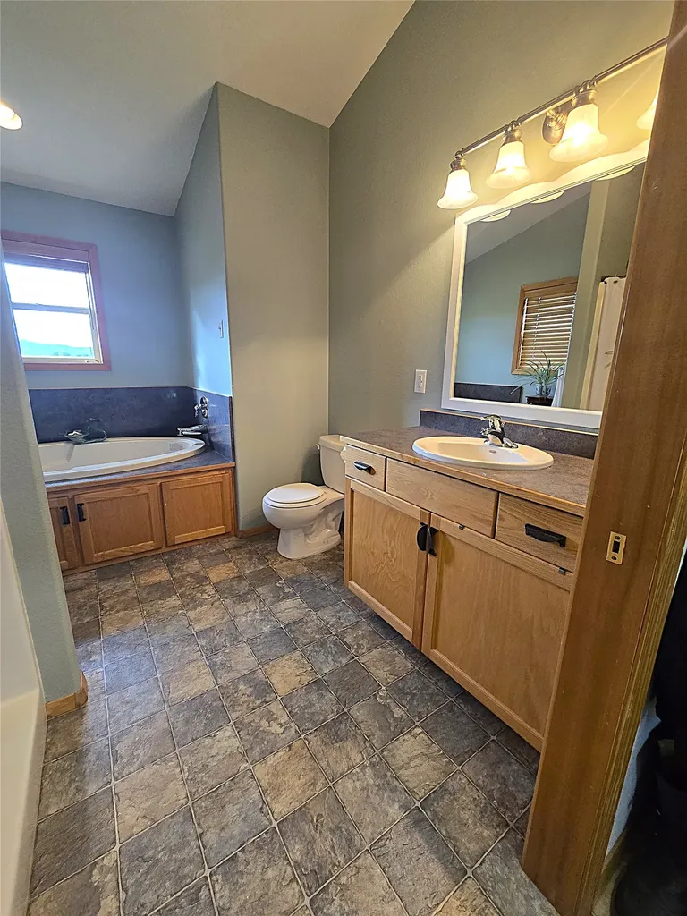 33 Garcon Gulch Road Hot Springs MT 59845