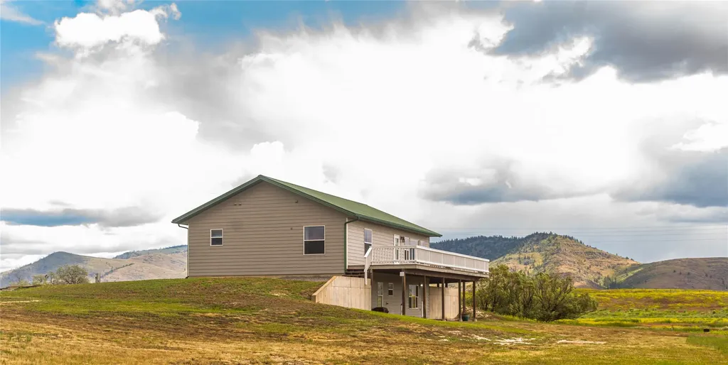 33 Garcon Gulch Road Hot Springs MT 59845