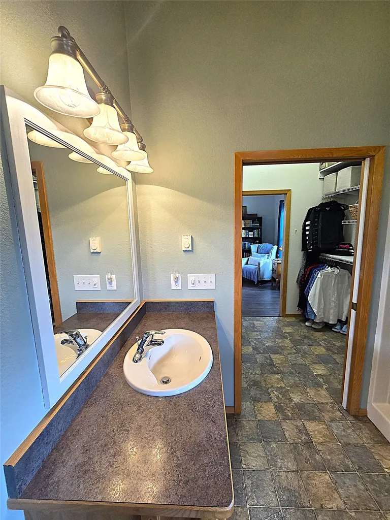 33 Garcon Gulch Road Hot Springs MT 59845