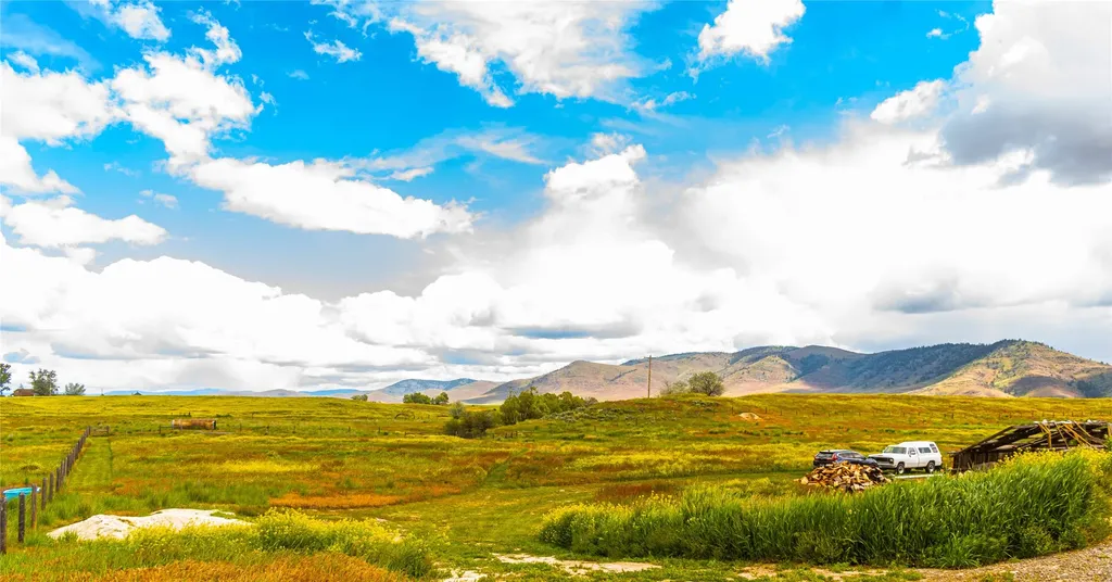 33 Garcon Gulch Road Hot Springs MT 59845