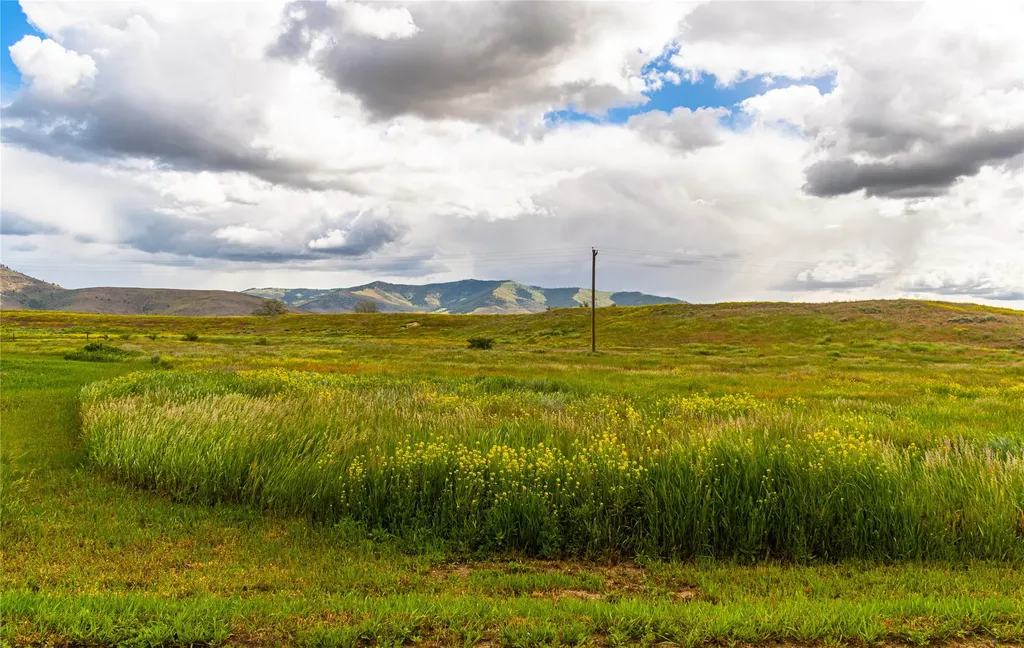 33 Garcon Gulch Road Hot Springs MT 59845