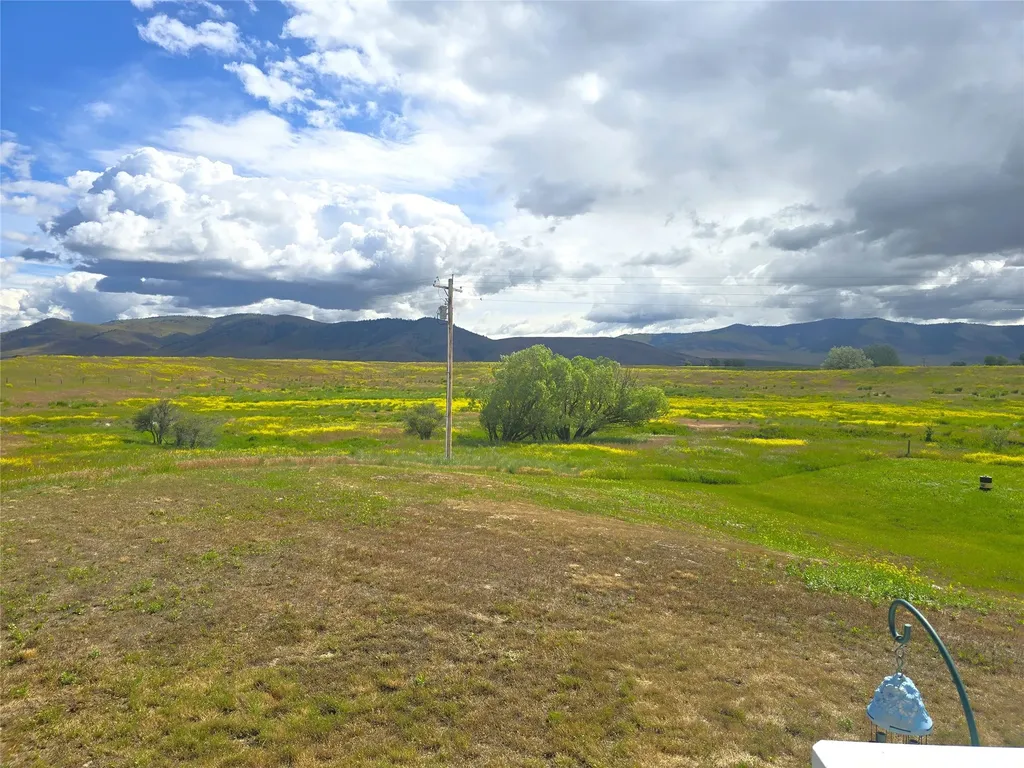 33 Garcon Gulch Road Hot Springs MT 59845