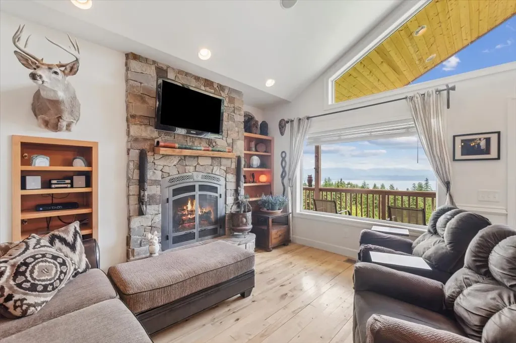 1201 Cramer Creek Road Somers MT 59932