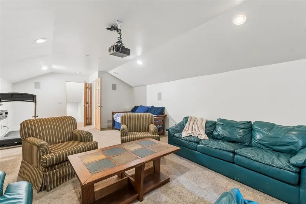 1201 Cramer Creek Road Somers MT 59932